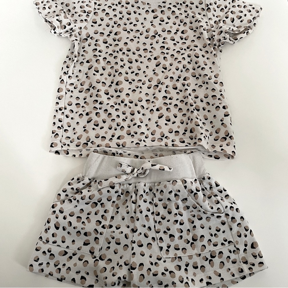 Jessica Simpson outfit size 3T